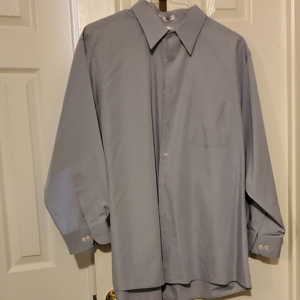Van Heusen Soft Gray Dress Shirt